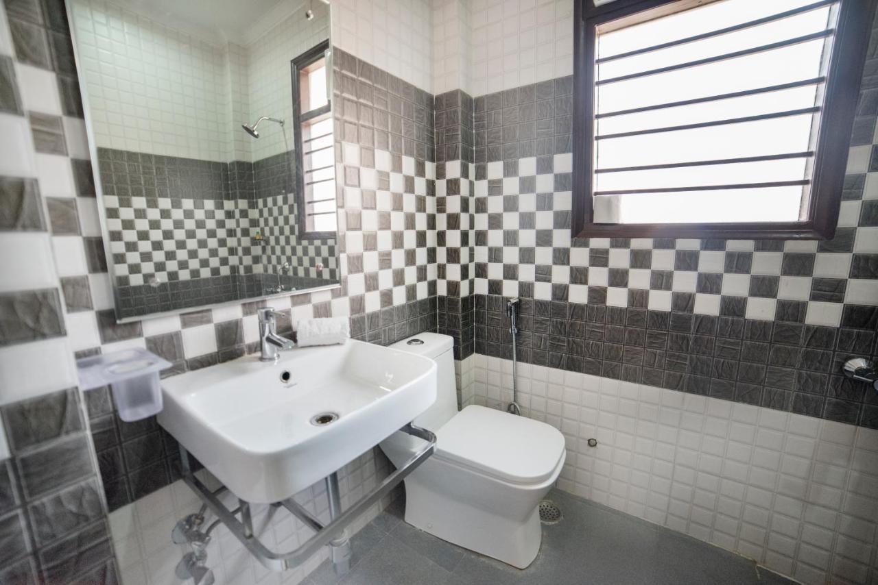 Fabhotel Mannat Residency Sec 52 غورغاون المظهر الخارجي الصورة
